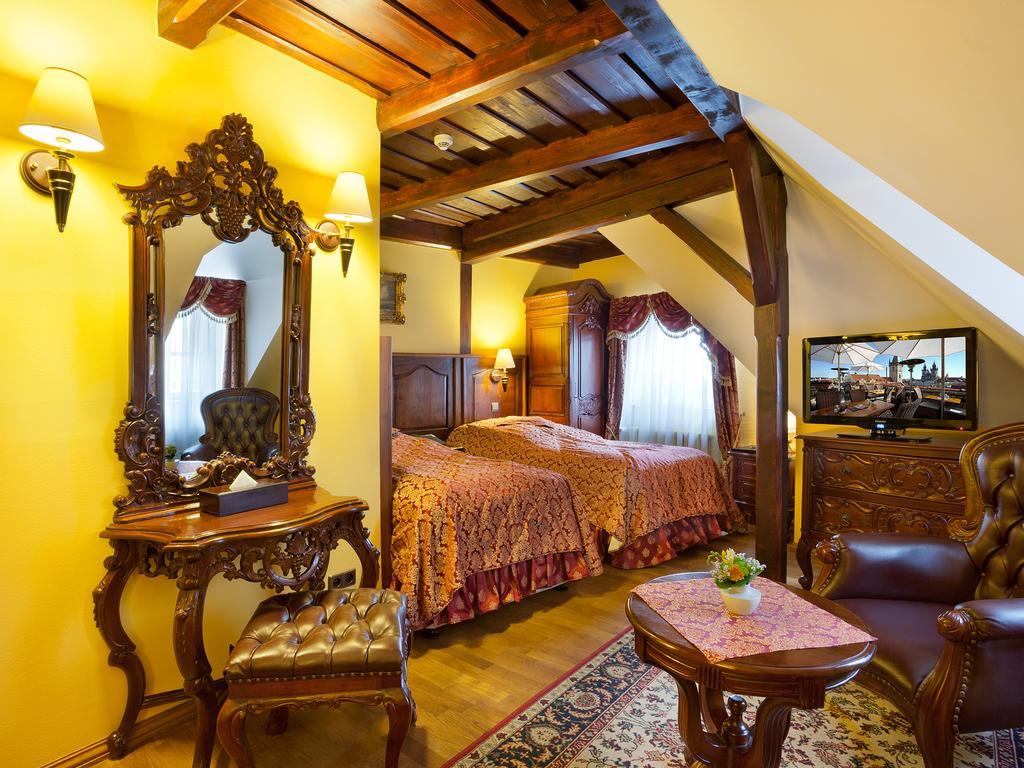 Hotel U Prince Prague By Bhg Εξωτερικό φωτογραφία