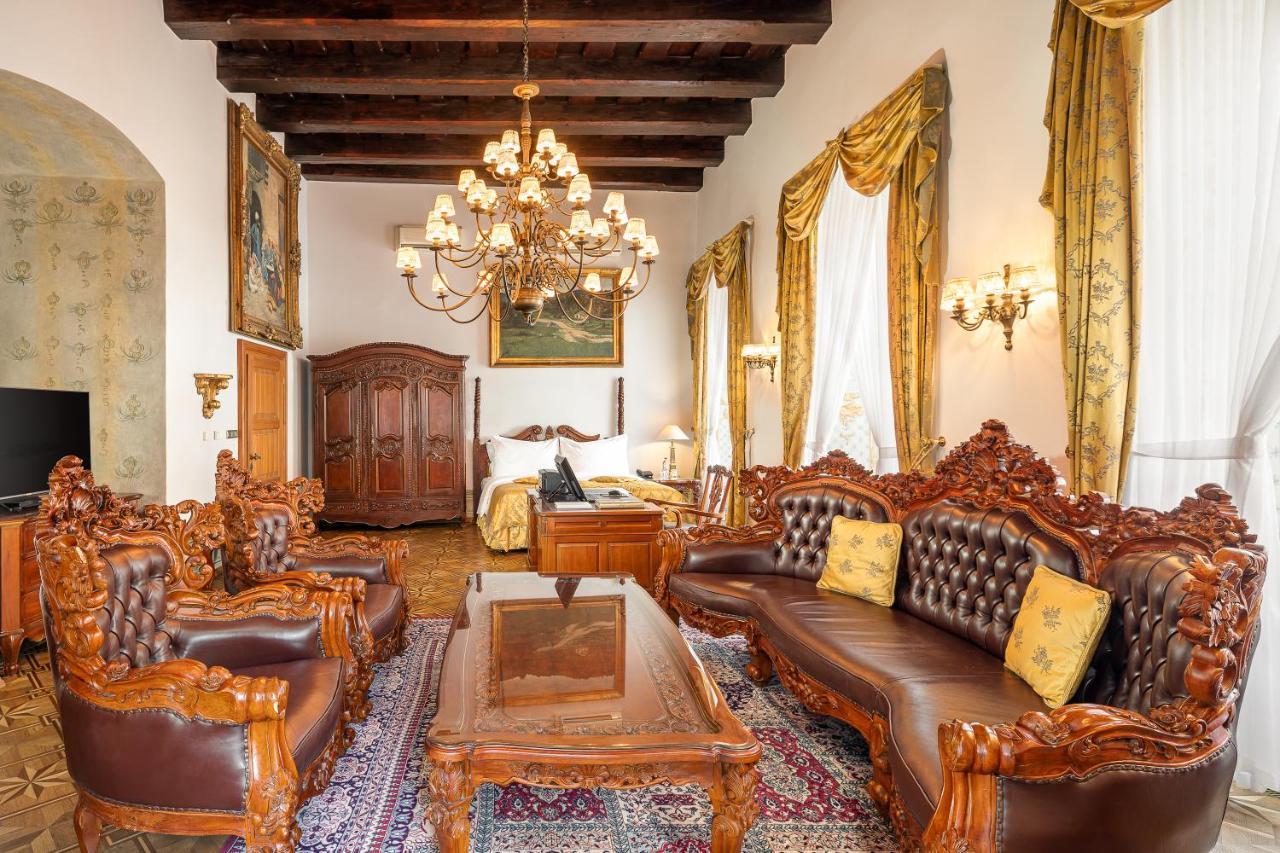 Hotel U Prince Prague By Bhg Εξωτερικό φωτογραφία